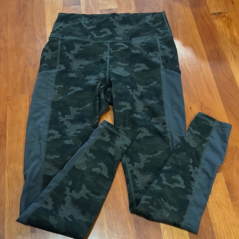 Fabletics pants - Picture 1 of 3